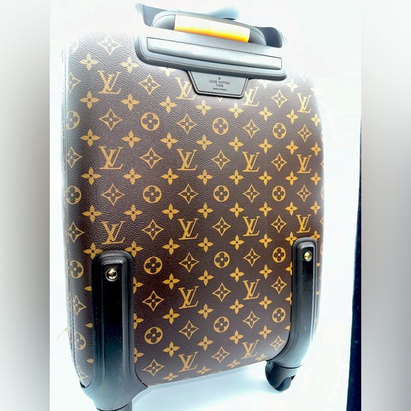 Louis Vuitton ZEPHYER 55 carryon rolling Luggage. EUC NO CALLOUTS BA5105 stamp - Picture 1 of 14